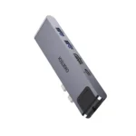 Hub Choetech HUB-M24 visto en ángulo, con sus dos conectores USB-C para la MacBook